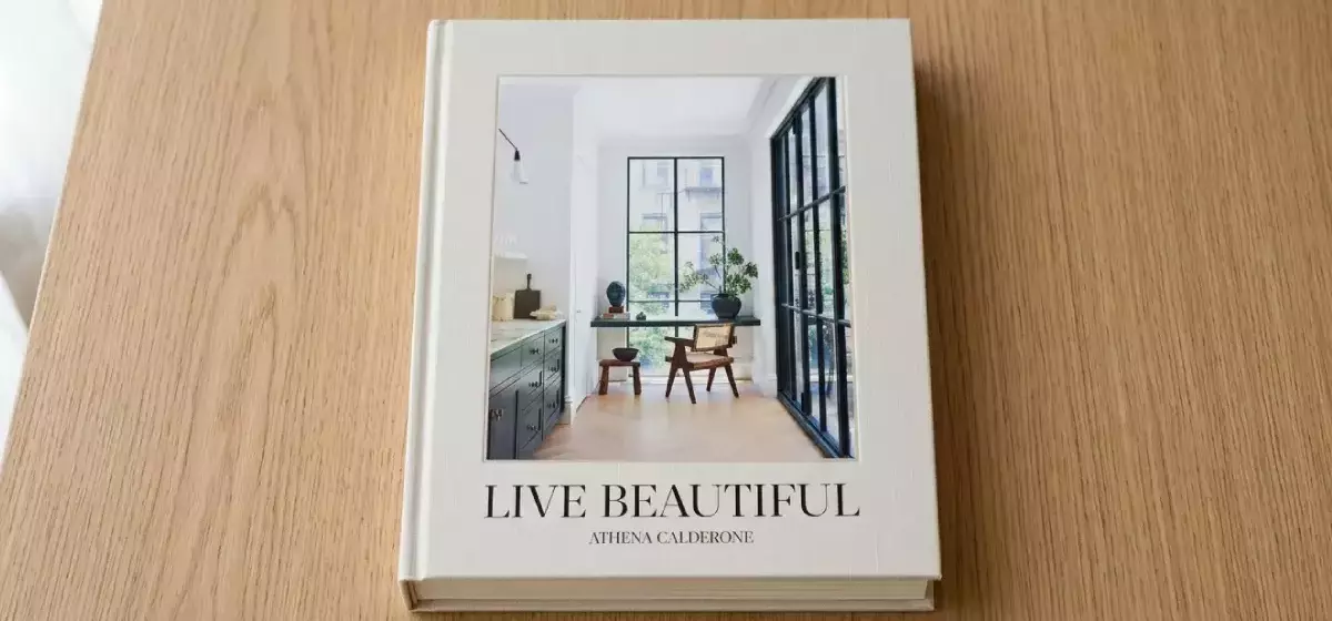 „Live Beautiful“ von Athena Calderone: Ein Paradigmenwechsel im Wohndesign