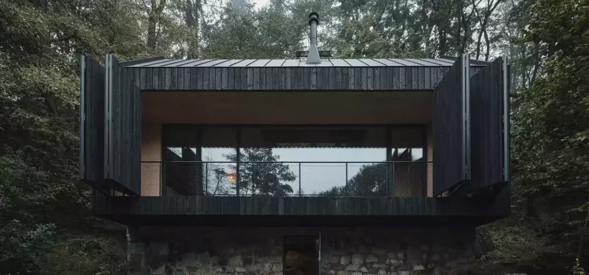 Minimalistische Architektur: Die Sázava-Fluss-Hütte als Meisterwerk
