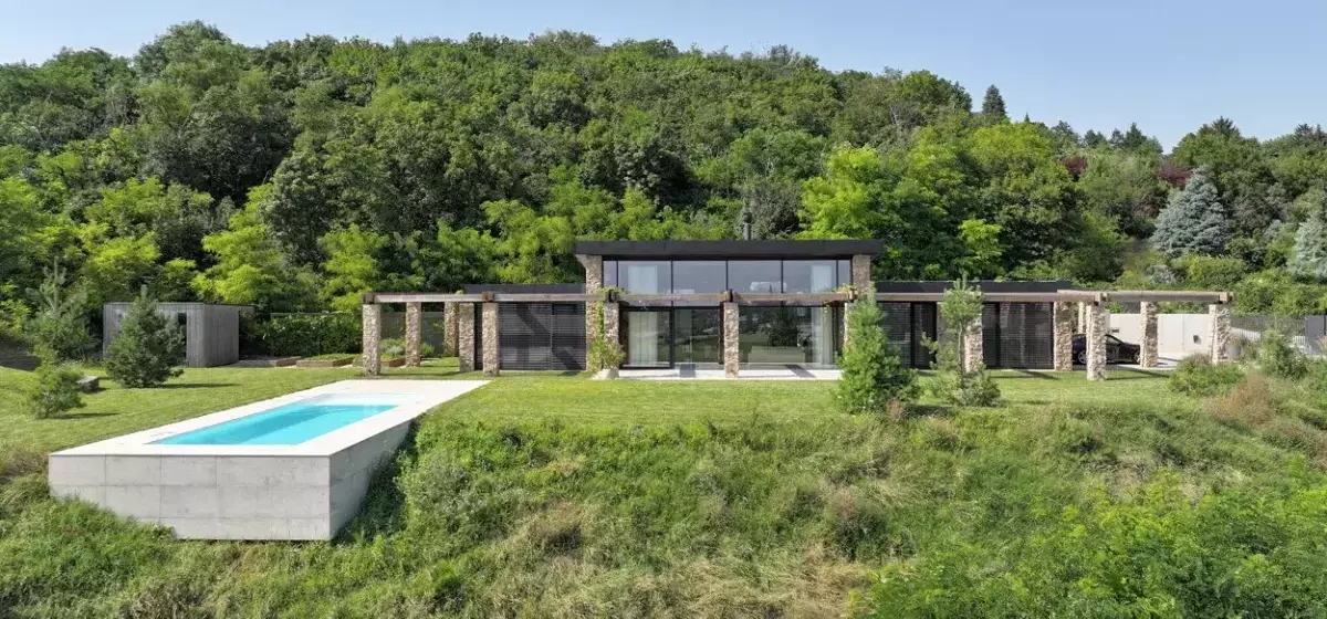 Villa VICUS: Ein Meisterwerk der Zurückhaltung in der Slowakei