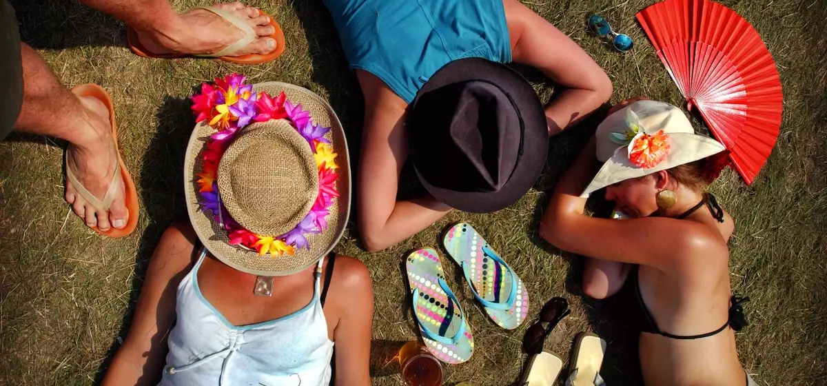 Die ruhige Seite des Festivals: Bilder schlafender Fans
