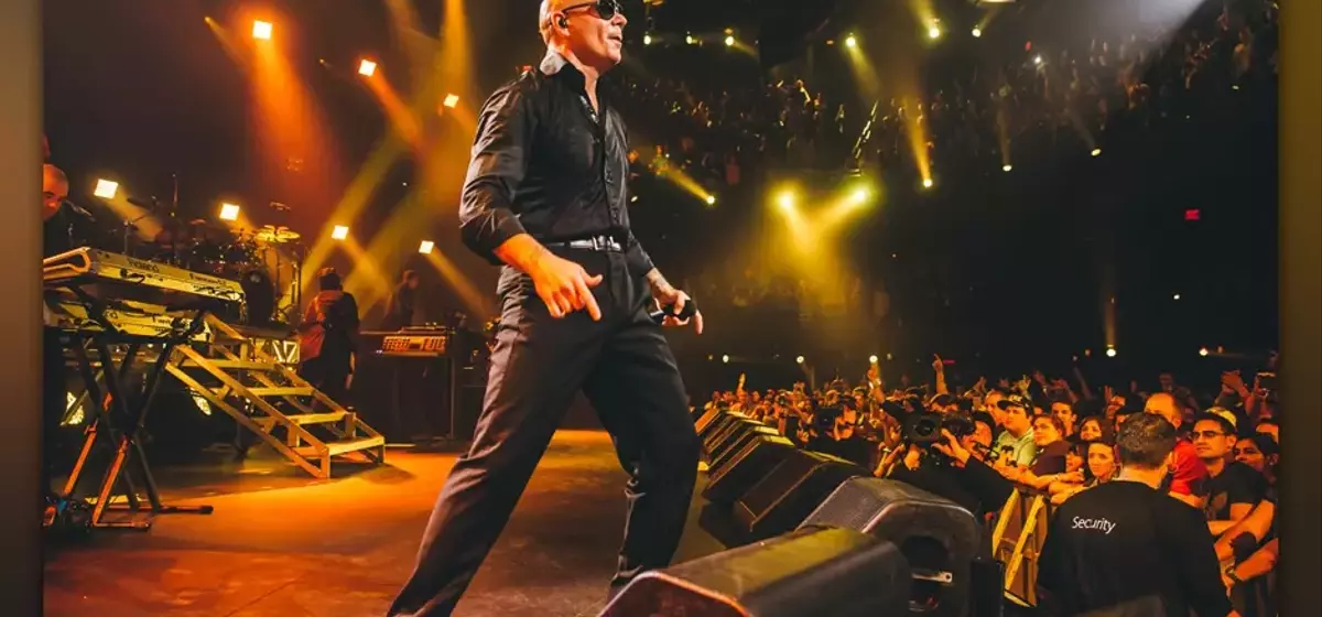 Pitbull bricht Glatzen-Weltrekord und heizt Lollapalooza Berlin an