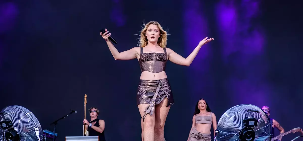 Zara Larssons "Lush Life"-Tanzphänomen und Festivalauftritte