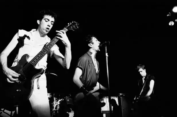 Ein tiefgehender Einblick in das Leben von Joe Strummer: Die Antworten eines Musikpioniers