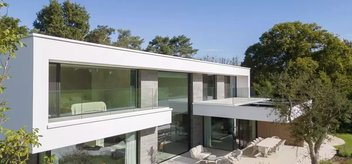 Generationenübergreifendes Wohnen: Eine Villa in Mechelen, Belgien