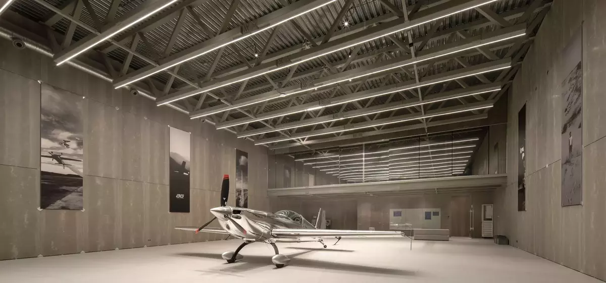 AEROTIM Hangar: Funktionalität trifft auf Design in hybriden Räumen