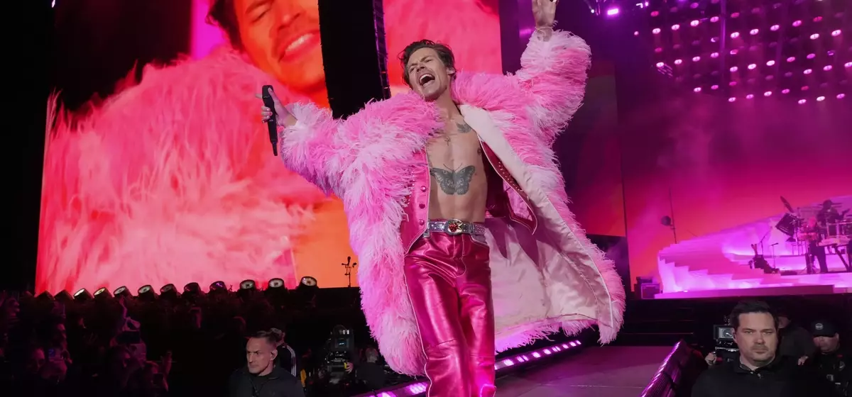 Harry Styles erweitert Berlin-Konzerte 2027 um vierte Show