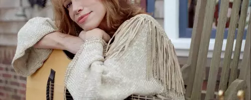 Carly Simon öffnet sich zu ihrer Parkinson-Diagnose und neuem Album
