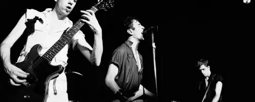Ein tiefgehender Einblick in das Leben von Joe Strummer: Die Antworten eines Musikpioniers