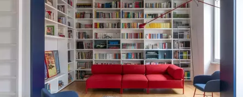 Historische Residenz in Rom: Moderne Metamorphose mit Farben