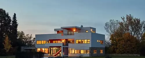 František Jungvirts Glaslichtobjekte erleuchten die Villa Volman
