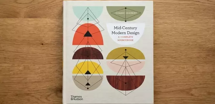 Eine umfassende Analyse von Dominic Bradburys "Mid-Century Modern Design: A Complete Sourcebook"
